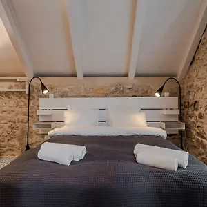 No.5 Luxury Apartment