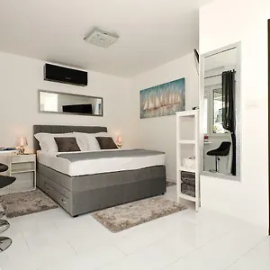 Imperium Apartment